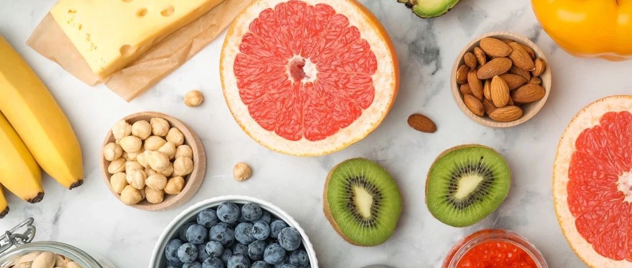 從板栗到東南亞風味、從凍干咖啡到環保包裝，百峰食品、唯壹食品、萬寧、鉆怡商貿與利登環保在 SIAL 西雅展上共放光芒